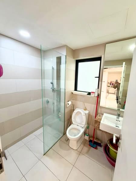 Kondominium untuk Disewa di Westside Three - Evan Chan - Bathroom - PropertyGuru.com.my