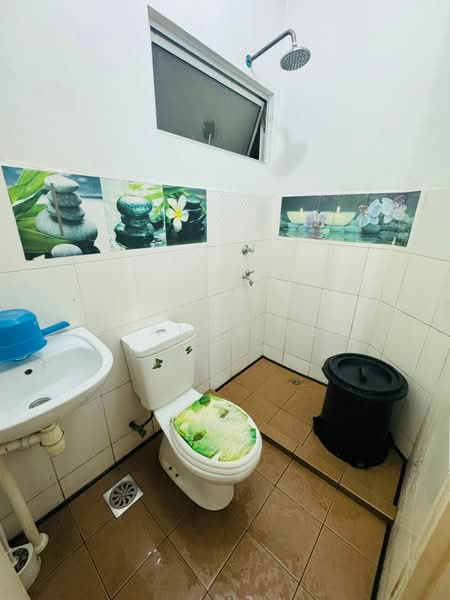 Apartment for Sale at University Condo Apartment 2 (UCA 2) - Joanne Lee - Bathroom - PropertyGuru.com.my