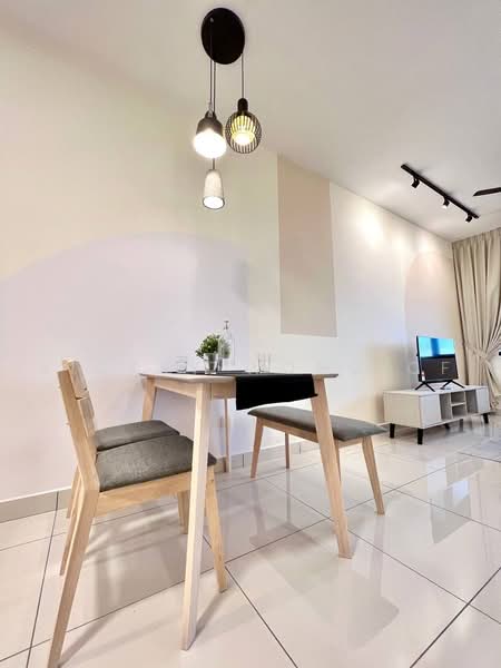 Servis Apartment untuk Disewa di Parc 3 - Vickky Wong CF - Dining Room - PropertyGuru.com.my