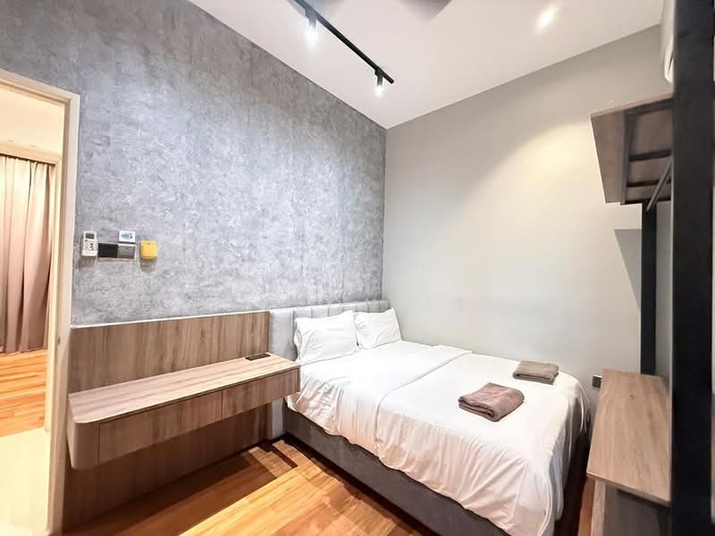 Servis Apartment untuk Dijual di TriTower Residence @ Johor Bahru Sentral - Gloson Ten - Bedroom - PropertyGuru.com.my