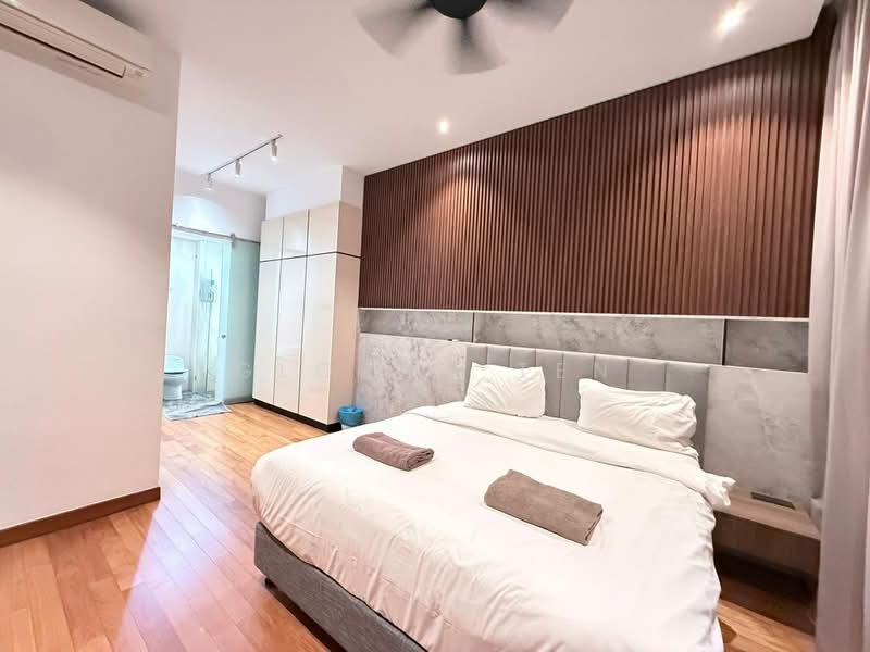 Servis Apartment untuk Dijual di TriTower Residence @ Johor Bahru Sentral - Gloson Ten - Bedroom - PropertyGuru.com.my