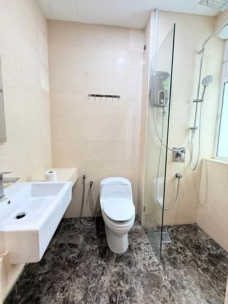 Servis Apartment untuk Dijual di TriTower Residence @ Johor Bahru Sentral - Gloson Ten - Bathroom - PropertyGuru.com.my