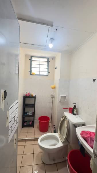 Apartment for Sale at SD Apartments II - Nazrin Hakimin - Bathroom - PropertyGuru.com.my