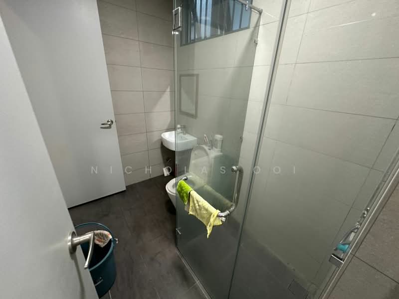 Servis Apartment untuk Disewa di PJ Midtown - Nicholas Ooi - Bathroom - PropertyGuru.com.my