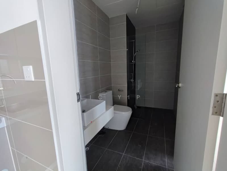 Servis Apartment untuk Dijual di Trion @ KL - Lic Yip - Bathroom - PropertyGuru.com.my