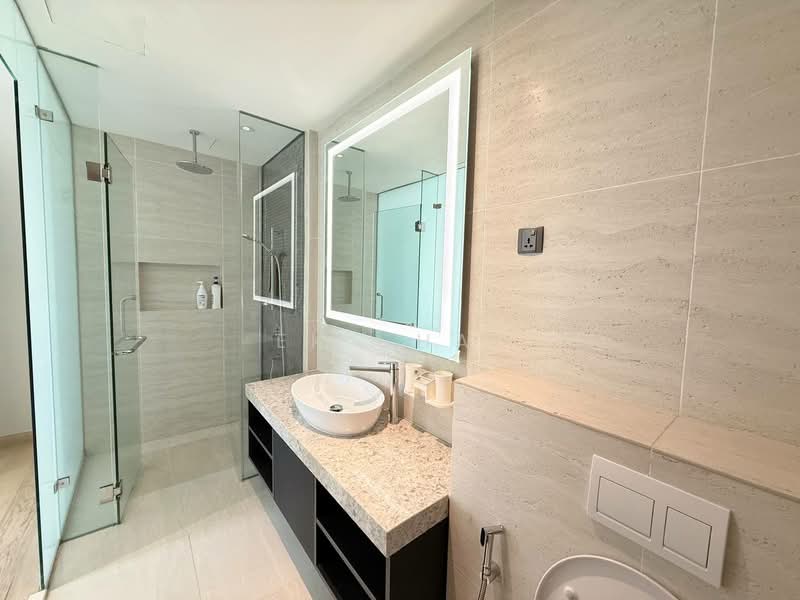 Servis Apartment untuk Disewa di Star Residences One - EK Chai - Bathroom - PropertyGuru.com.my