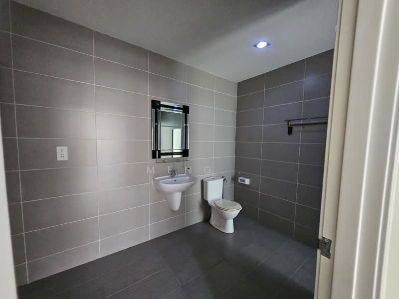3-storey Terraced House for Rent in Sungai Ara (Penang) - Meng . - Bathroom - PropertyGuru.com.my