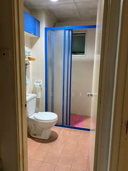 Kediaman Servis untuk Dijual di Metropolitan Square Service Residence - Jc Lee - Bathroom - PropertyGuru.com.my