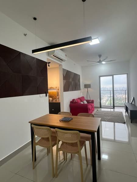 Servis Apartment untuk Disewa di M Luna - Renetta Jau - Living Room - PropertyGuru.com.my