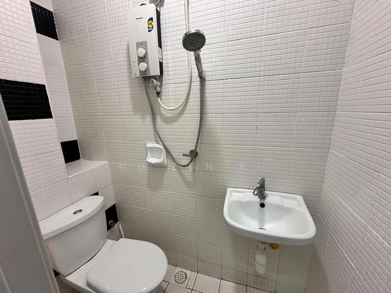 Service Residence for Sale at The Sky Executive Suites - NG ZEN XI - Bathroom - PropertyGuru.com.my