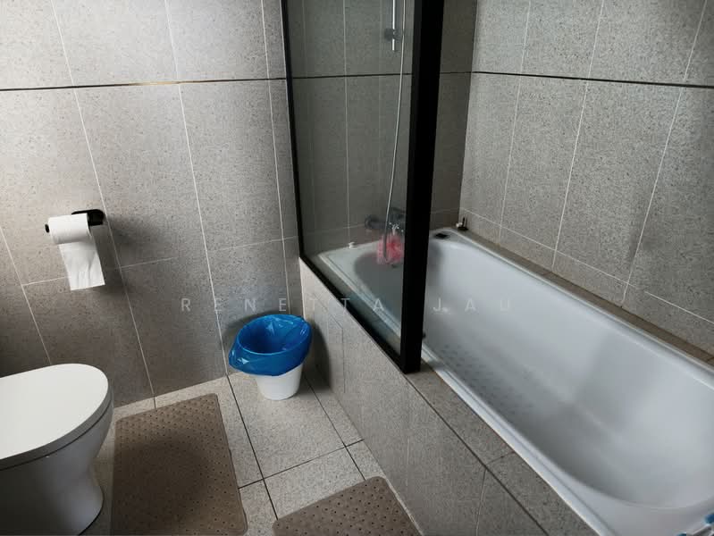 Service Residence for Rent at Millerz Square Serviced Residence - Renetta Jau - Bathroom - PropertyGuru.com.my