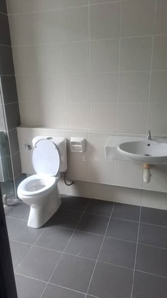2-storey Terraced House for Rent in Kajang East (Semenyih) - CK Law - Bathroom - PropertyGuru.com.my