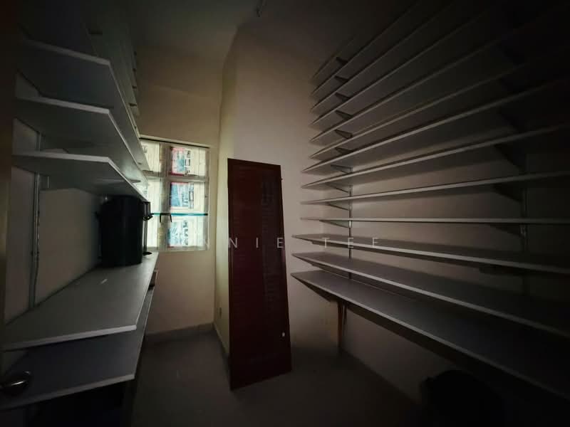 Condominium for Sale at The Straits View Condominium - Annie Tee - PropertyGuru.com.my