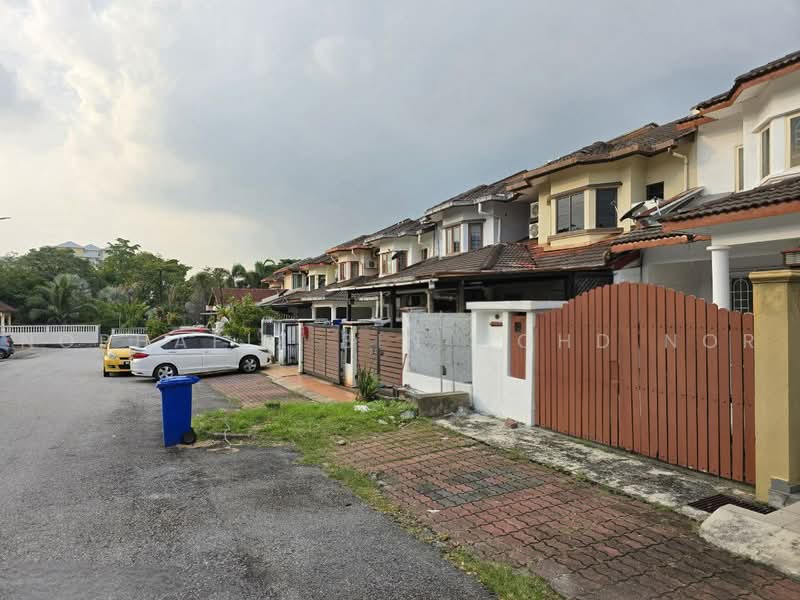 2-storey Terraced House for Sale in Seksyen 7 (Shah Alam) - Norhafiz Bin Mohd Nor - Exterior - PropertyGuru.com.my