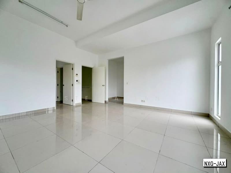 Rumah Berkembar untuk Dijual di Setia Damai (Setia Alam) - Stella Tan - Living Room - PropertyGuru.com.my