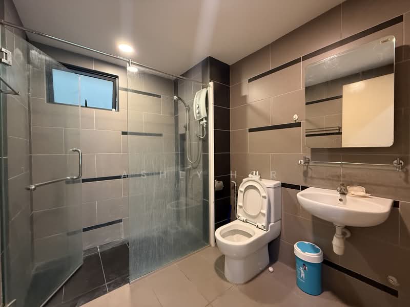 Kondominium untuk Dijual di The Z Residence - Ashly Hor - Bathroom - PropertyGuru.com.my