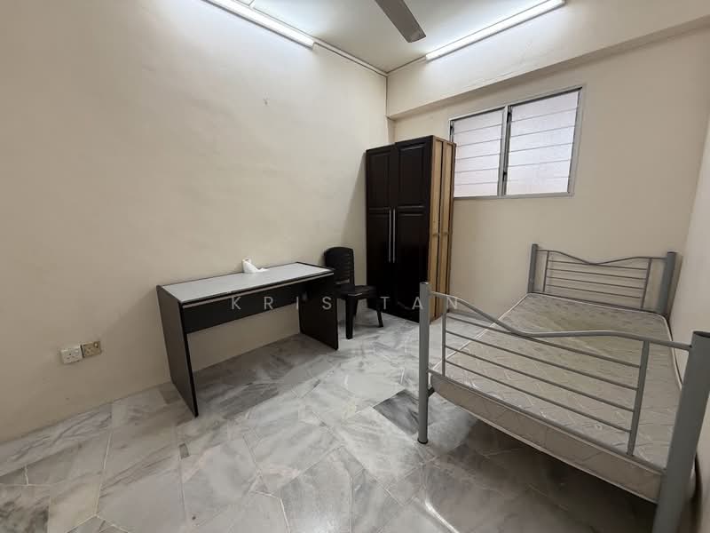 Rumah Teres untuk Dijual di Bandar Sungai Long (Selangor) - Kris Tan - Bedroom - PropertyGuru.com.my