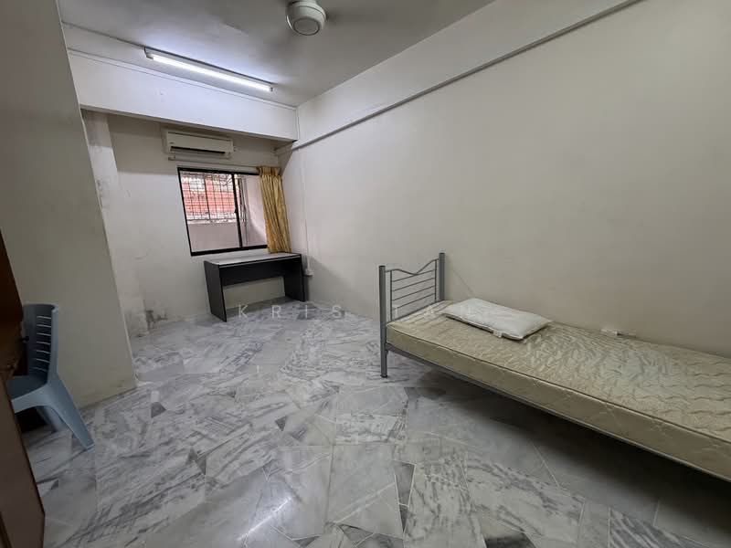 Rumah Teres untuk Dijual di Bandar Sungai Long (Selangor) - Kris Tan - Bedroom - PropertyGuru.com.my