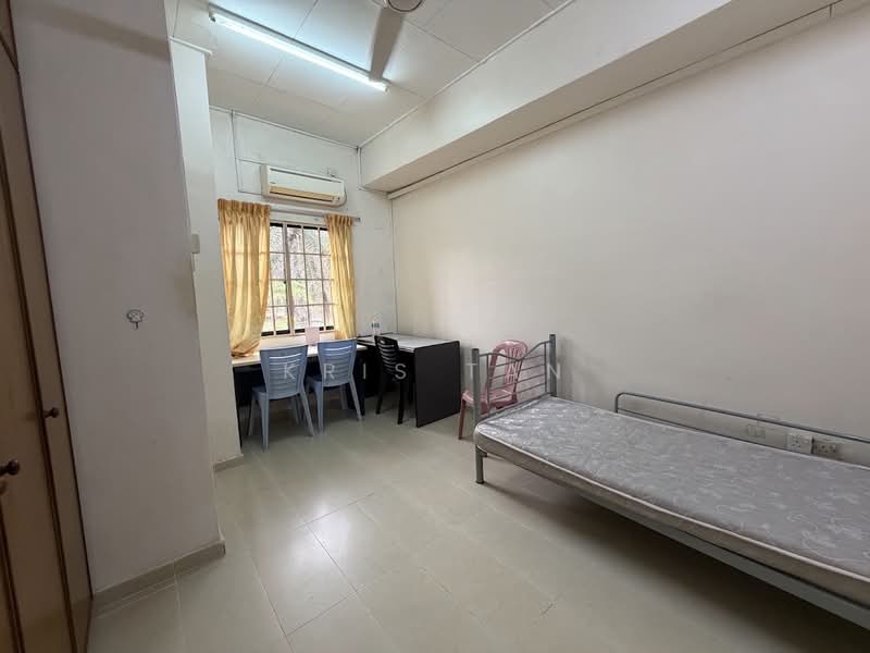 Rumah Teres untuk Dijual di Bandar Sungai Long (Selangor) - Kris Tan - Bedroom - PropertyGuru.com.my