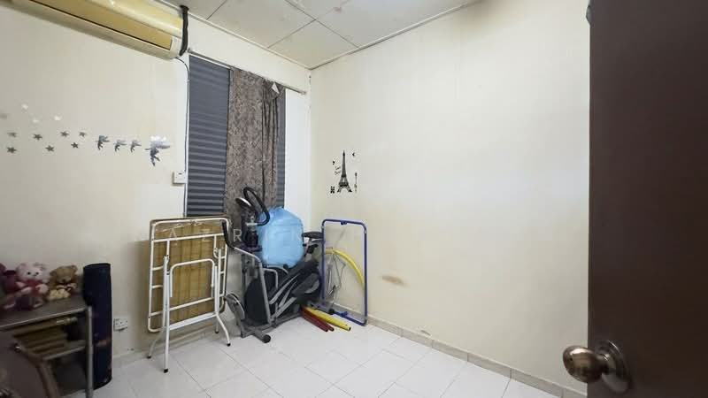 2-storey Terraced House for Sale in Bandar Saujana Putra (Tanjong Duabelas) - Nazrin Hakimin - PropertyGuru.com.my