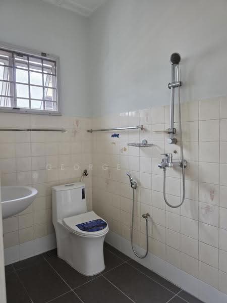 2-storey Terraced House for Rent in Usj 2 (Subang Jaya) - George Tan - Bathroom - PropertyGuru.com.my