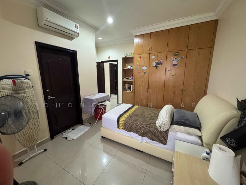 Rumah Berkembar untuk Dijual di Jalan Klang Lama (Old Klang Road) (Kuala Lumpur) - Chong Shun Kae - Bedroom - PropertyGuru.com.my