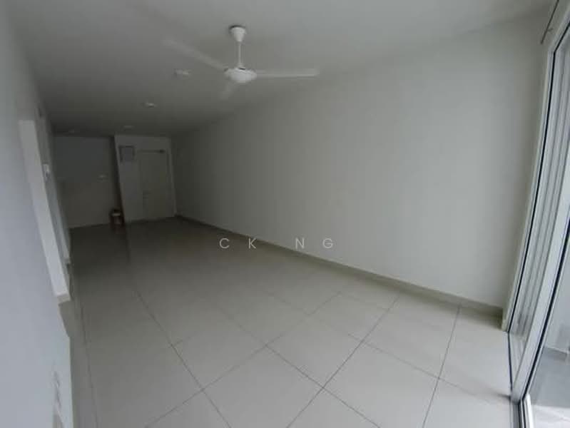 Kediaman Servis untuk Dijual di Maxim Residences - CK Ng - Living Room - PropertyGuru.com.my