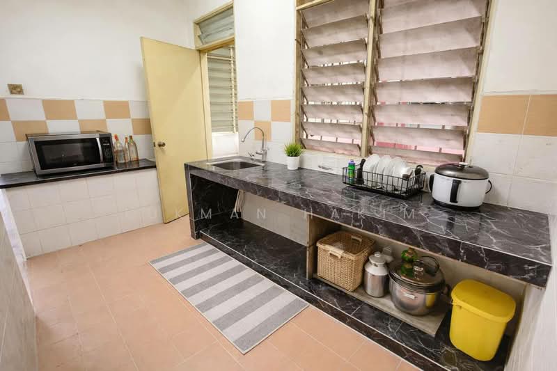Apartment for Rent at Mentari Court - Lukman Hakim - Kitchen - PropertyGuru.com.my
