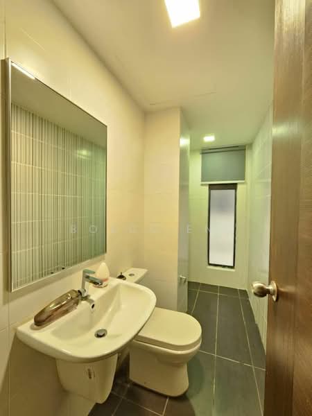 Service Residence for Sale at V@SUMMERPLACE - Bosco Eng - Bathroom - PropertyGuru.com.my