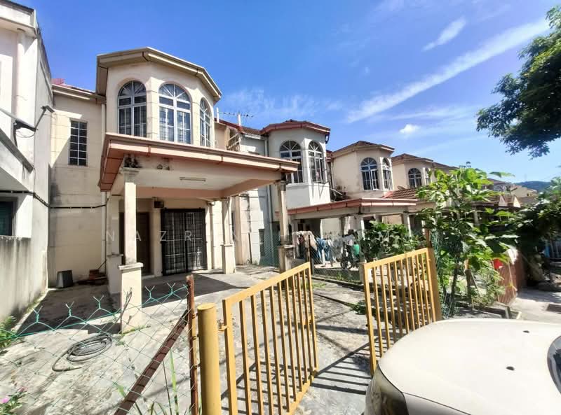 2-storey Terraced House for Sale in Bandar Puncak Alam (Puncak Alam) - Nazrin Hakimin - Exterior - PropertyGuru.com.my