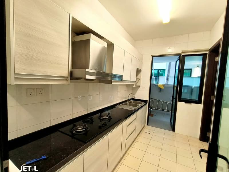 Rumah Teres 3 Tingkat untuk Disewa di Duta Villa (Setia Alam) - Suen Ng - Kitchen - PropertyGuru.com.my