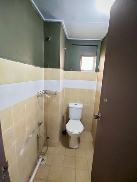Shop for Rent in Sungai Long (Bandar Sungai Long) - Candy Soon - Bathroom - PropertyGuru.com.my