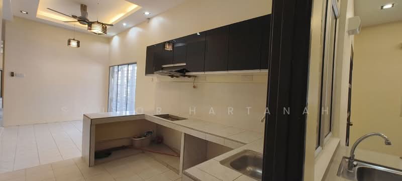 Rumah Berkembar untuk Dijual di Jenjarom (Selangor) - Syukor Hartanah - Kitchen - PropertyGuru.com.my