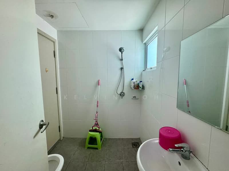Kondominium untuk Dijual di BayStar Condominium - Kelvin Toh - Bathroom - PropertyGuru.com.my