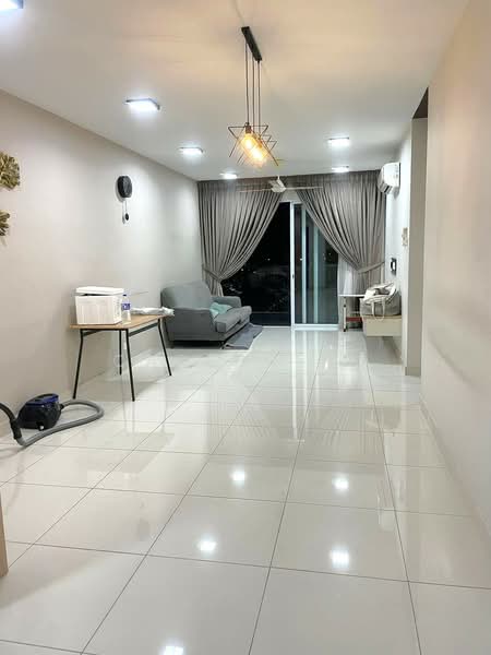 Condominium for Sale at Aurora Residence @ Lake Side City - Carlos Ng - Living Room - PropertyGuru.com.my