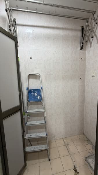 Rumah Flat untuk Dijual di Merpati - KENT FARM - PropertyGuru.com.my