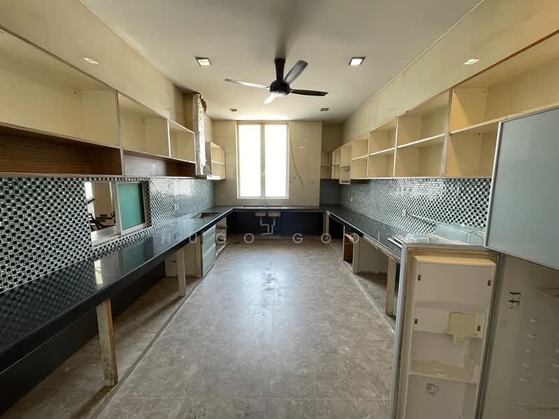 Bungalow for Sale in Country Heights (Kajang) - Hugo Gooi - PropertyGuru.com.my