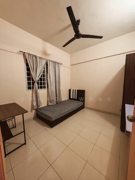 Kondominium untuk Disewa di Beverly 2 - Sharon Wong - Bedroom - PropertyGuru.com.my