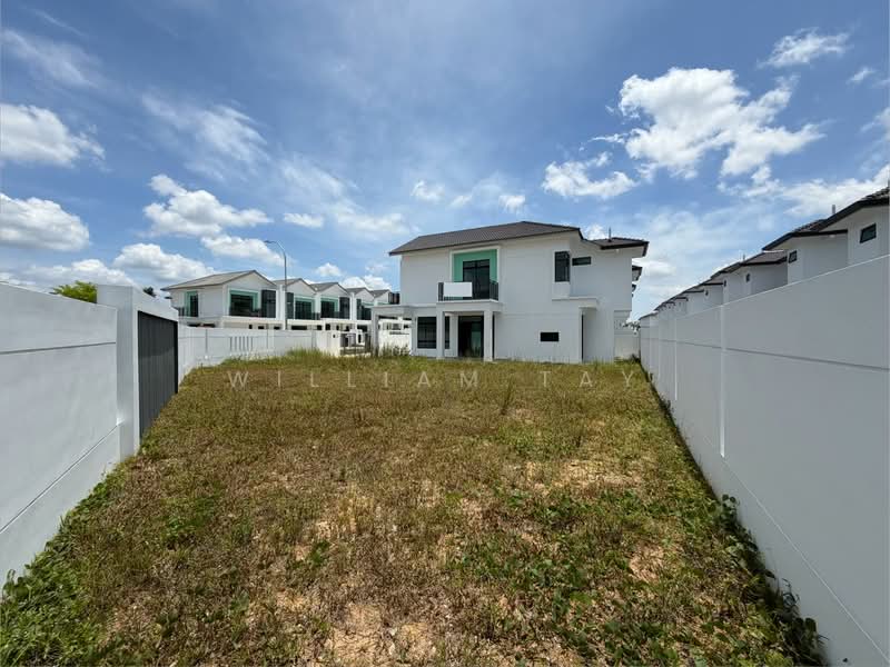 2-storey Terraced House for Sale in Taman Austin Duta (Tebrau) - William Tay - Exterior - PropertyGuru.com.my