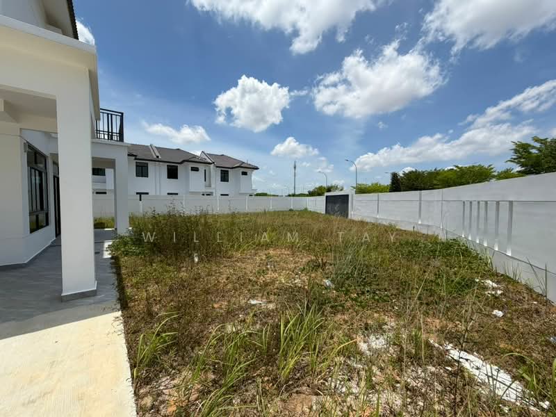 2-storey Terraced House for Sale in Taman Austin Duta (Tebrau) - William Tay - Exterior - PropertyGuru.com.my