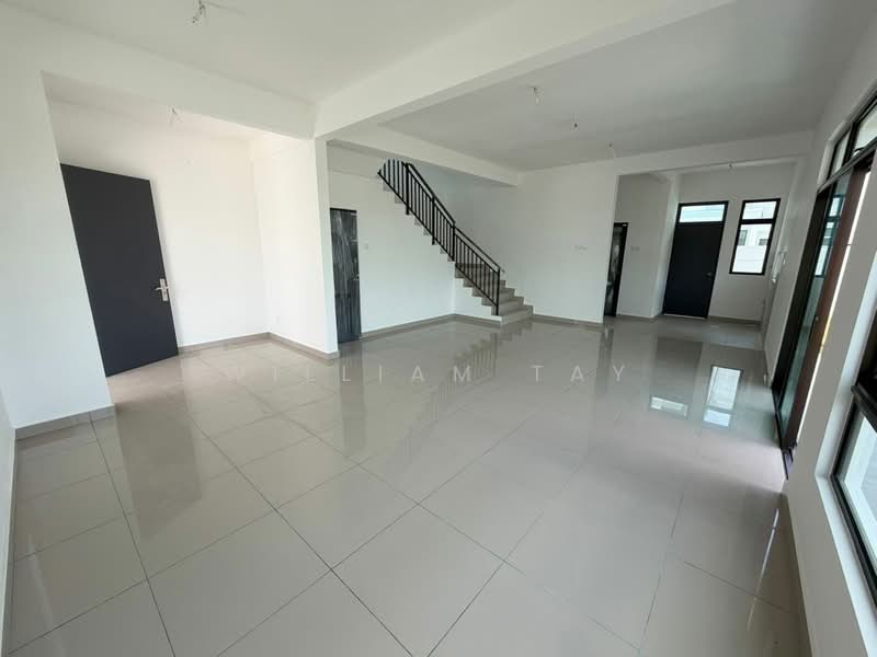 2-storey Terraced House for Sale in Taman Austin Duta (Tebrau) - William Tay - Living Room - PropertyGuru.com.my
