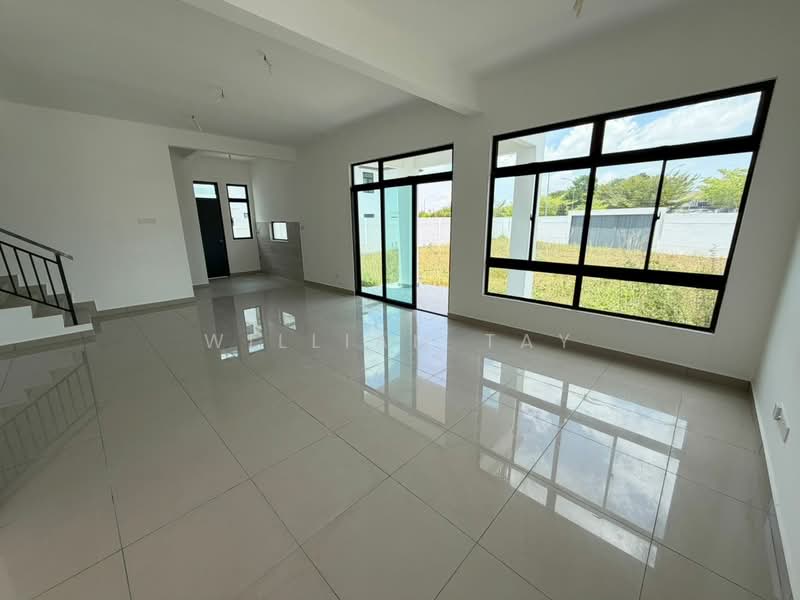 2-storey Terraced House for Sale in Taman Austin Duta (Tebrau) - William Tay - Living Room - PropertyGuru.com.my