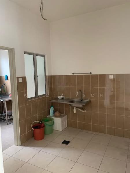 Townhouse for Rent in Kota Kemuning (Shah Alam) - Alicia Yeoh - Kitchen - PropertyGuru.com.my
