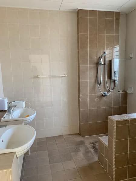 Townhouse for Rent in Kota Kemuning (Shah Alam) - Alicia Yeoh - Bathroom - PropertyGuru.com.my