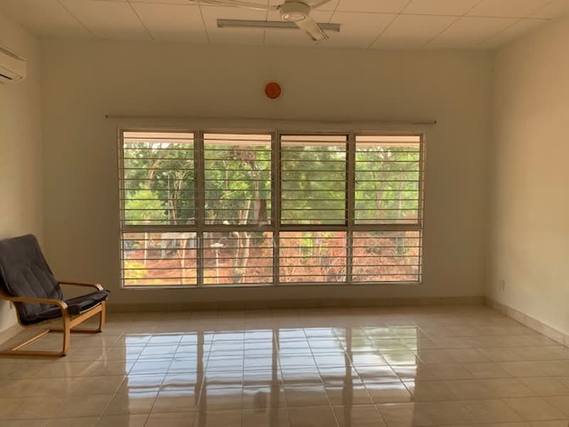 Townhouse for Rent in Kota Kemuning (Shah Alam) - Alicia Yeoh - Living Room - PropertyGuru.com.my