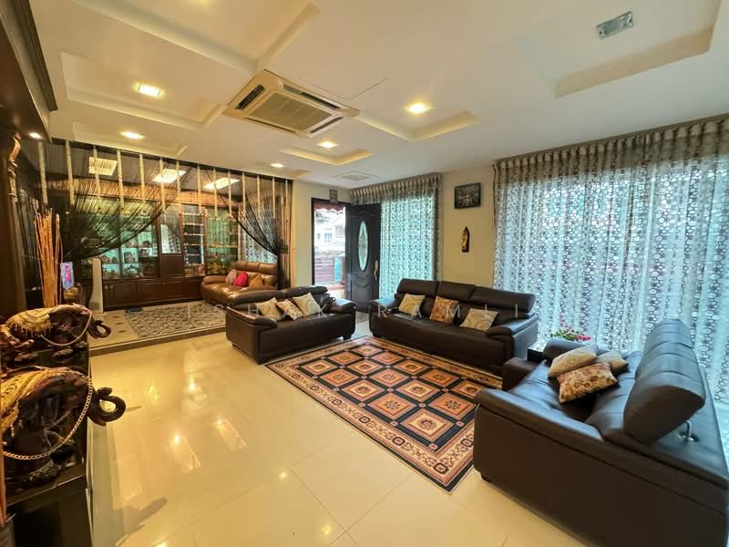 Rumah Teres 2.5 Tingkat untuk Dijual di Ampang Jaya (Ampang) - Ishak Ramli - Living Room - PropertyGuru.com.my