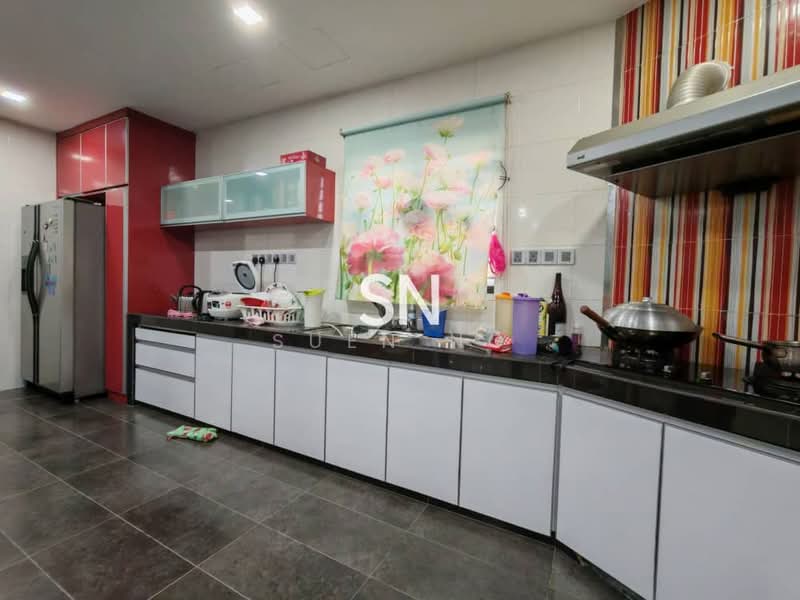 2-storey Terraced House for Sale in Bandar Bukit Tinggi 2 (Klang) - Suen Ng - Kitchen - PropertyGuru.com.my