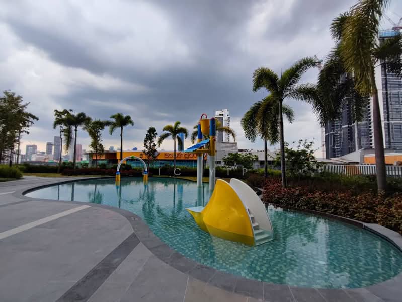 Servis Apartment untuk Dijual di Trion @ KL - Lic Yip - Pool - PropertyGuru.com.my