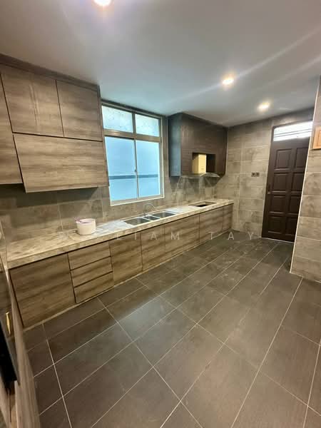 Rumah Berkembar untuk Dijual di Taman Ponderosa (Johor Bahru) - William Tay - Kitchen - PropertyGuru.com.my