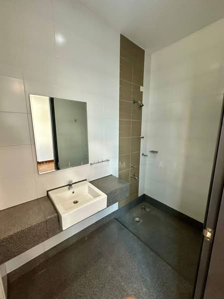 Rumah Berkembar untuk Dijual di Taman Ponderosa (Johor Bahru) - William Tay - Bathroom - PropertyGuru.com.my